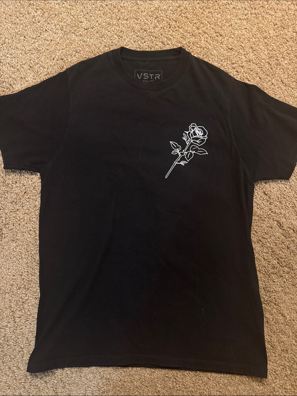 Men’s Black Rose heartbreaker Graphic Tee